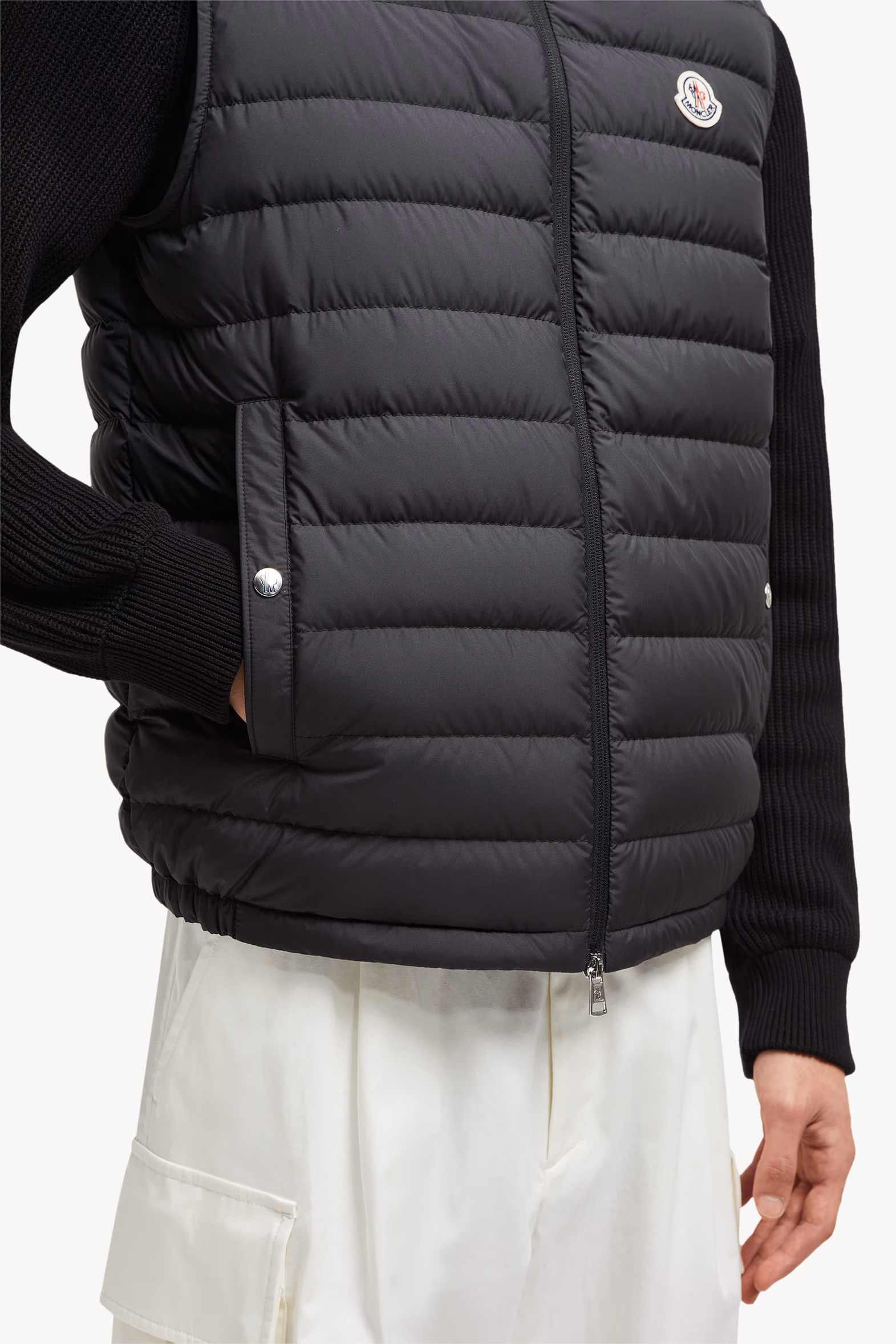 Chaleco plumífero con capucha Bourget Hombre Negro Moncler 7